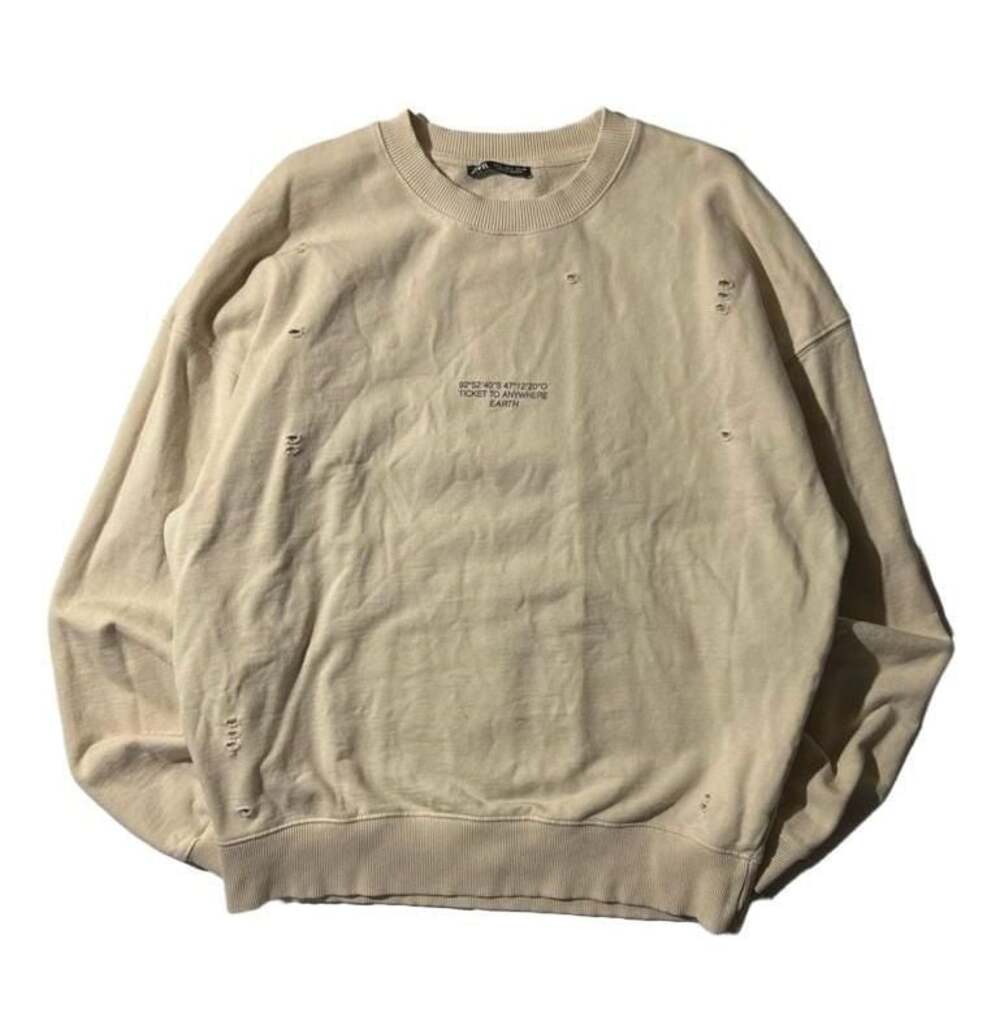 Zara Ticket to Anywhere Earth Graphic Distressed crewneck sweater Men’s L
